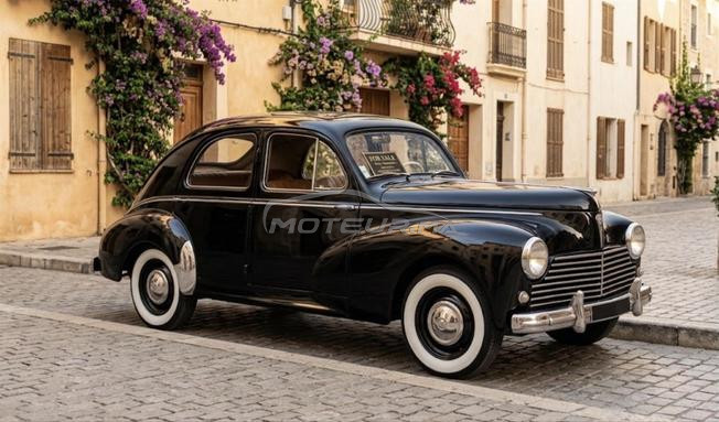 voiture de collection avec beaucoup de charme
