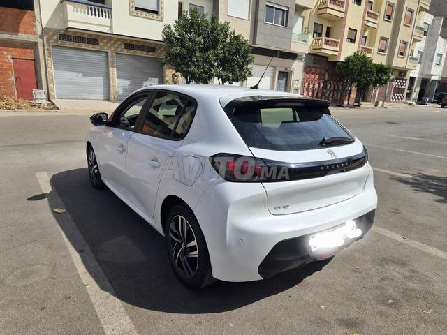 Peugeot 208 - 2