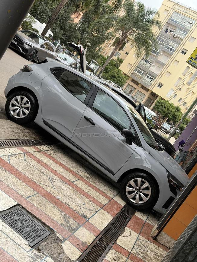 Renault Clio Diesel Manuelle 2024 à Meknès
