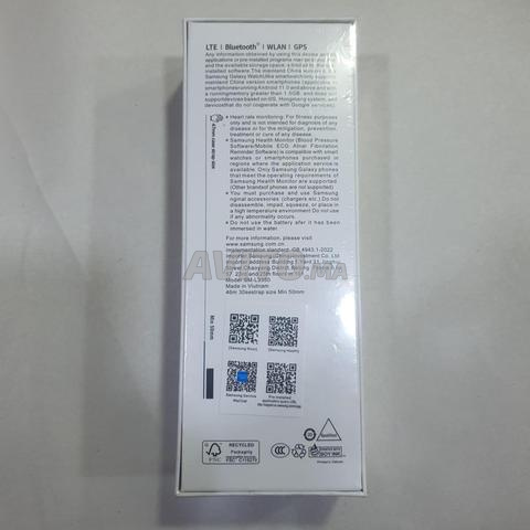 Montre connectée Samsung Galaxy Watch 8 - 2