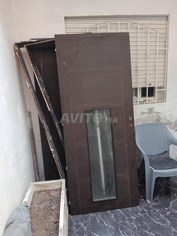 2 grandes portes d'appartement