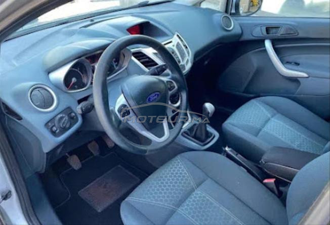 Ford fiesta en bonne état 