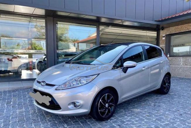 Ford fiesta en bonne état 