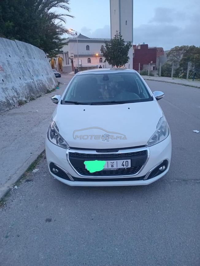 Peugeot 208 Diesel Manuelle 2019 à Tanger