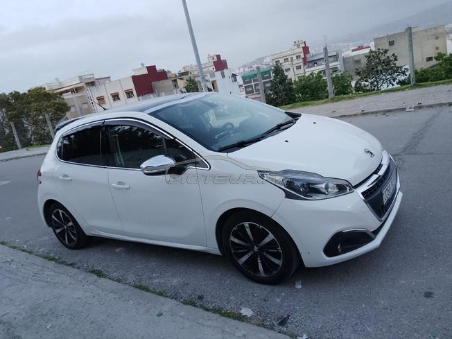 Peugeot 208 Diesel Manuelle 2019 à Tanger