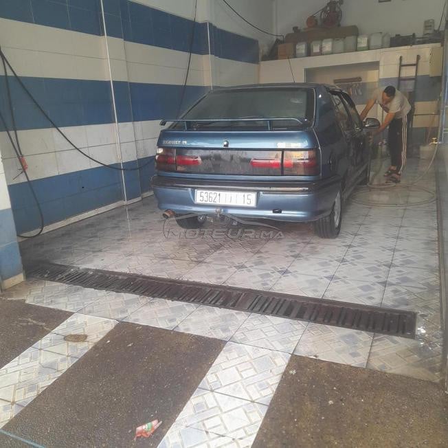 Renault 19
