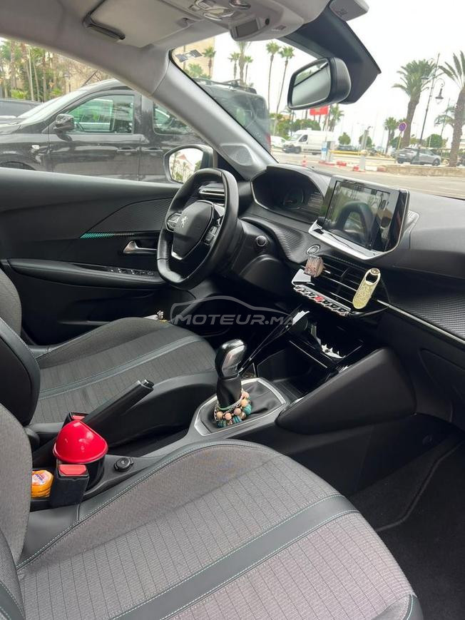 Peugeot 208 allure 2021