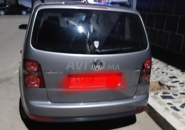 Volkswagen Touran Diesel Manuelle 2010 à Meknès - 2