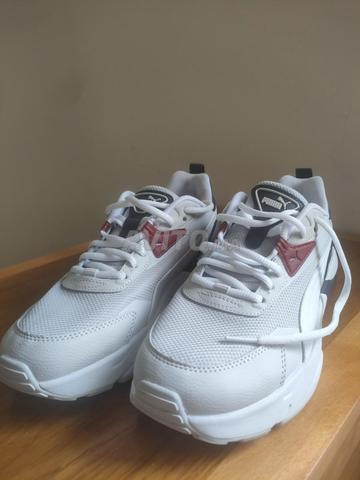 Chaussures propres encore neuves