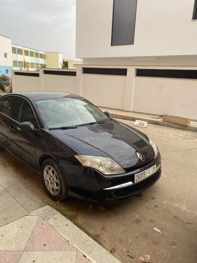 Renault Laguna essence model 2009