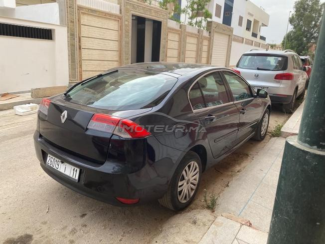 Renault Laguna essence model 2009