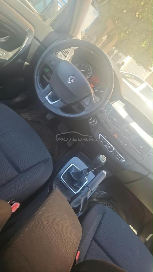 Renault Laguna essence model 2009