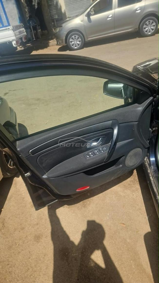 Renault Laguna essence model 2009