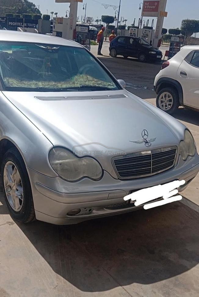 مرسيدس-بنز 220 ديزل يدوي 2003 في الرباط