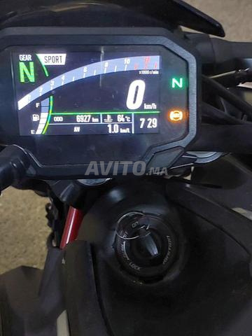 À VENDRE – MOTO COMME NEUVE – FAIBLE KILOMÉTRAGE - 2
