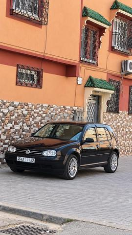 Golf 4 modèle 2001 dédouanée 2010 130cv, très bon état