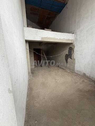 محل للإيجار بين غاندي وواحة الدار البيضاء - 2