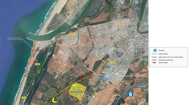 Terrain 104m plein sud R2 commercial - 2