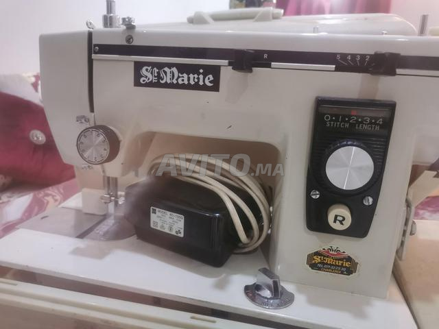 Machine à coudre - 2
