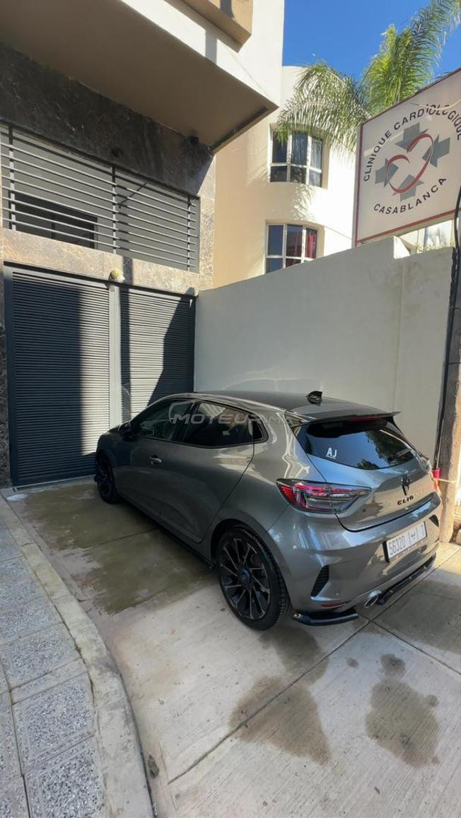 Renault Clio Diesel Manuelle 2024 à Casablanca