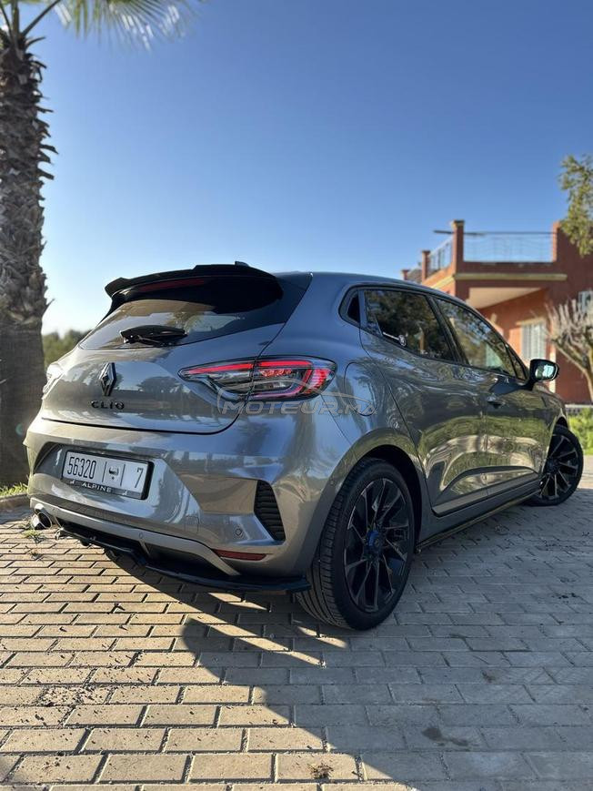 Renault Clio Diesel Manuelle 2024 à Casablanca