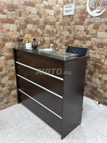 Comptoir d'accueil avec chaise - 2