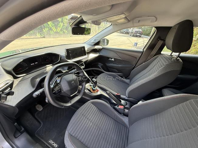 BONNE AFFAIRE À SAISIR — PEUGEOT 208 