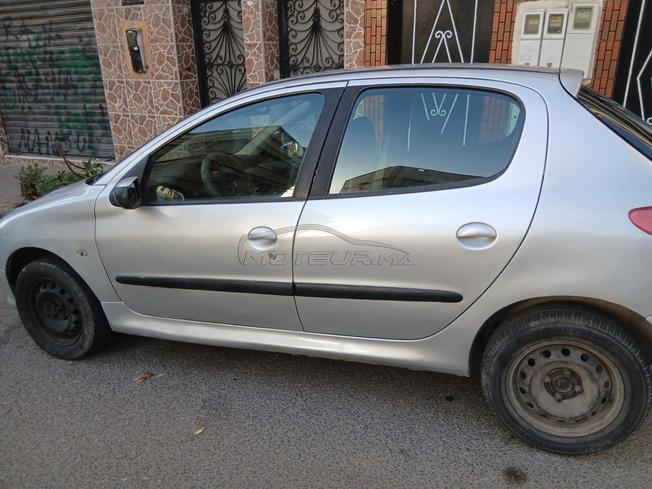 Peugeot 206 Essence Manuelle 2002 à Casablanca