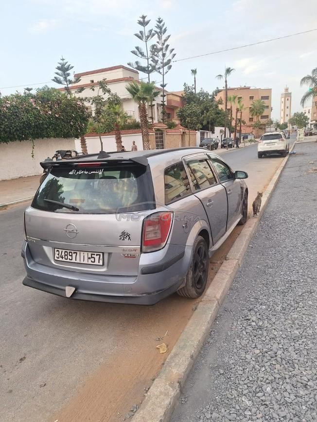 أوبل أسترا 