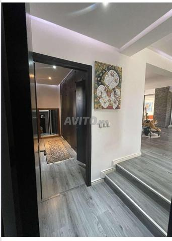 Appartement à louer 240 m² à Rabat - 2