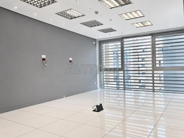 PLATEAU DE BUREAU AMÉNAGÉ 211M RACINE - 2