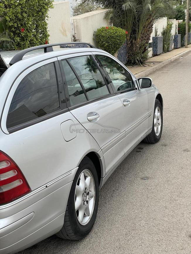Mercedes-Benz C220 CDI Break موديل 2002 نقية 