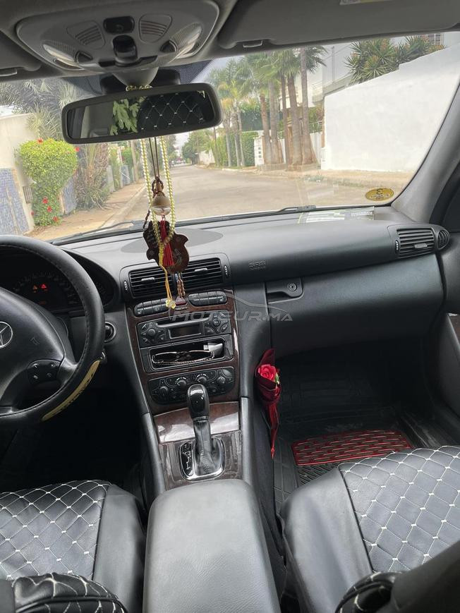 Mercedes-Benz C220 CDI Break موديل 2002 نقية 