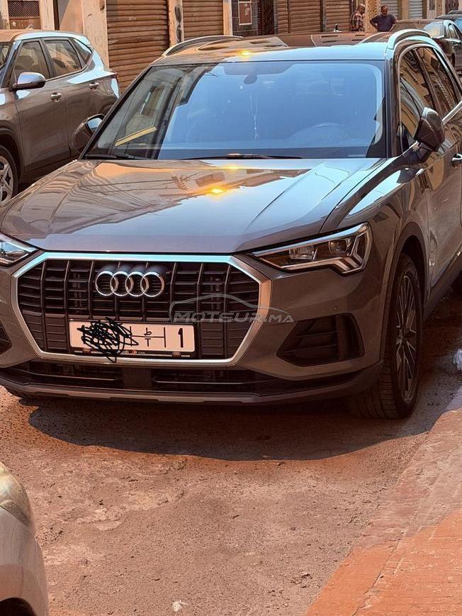 Audi q3 très bon état model 2023 le mois 12 