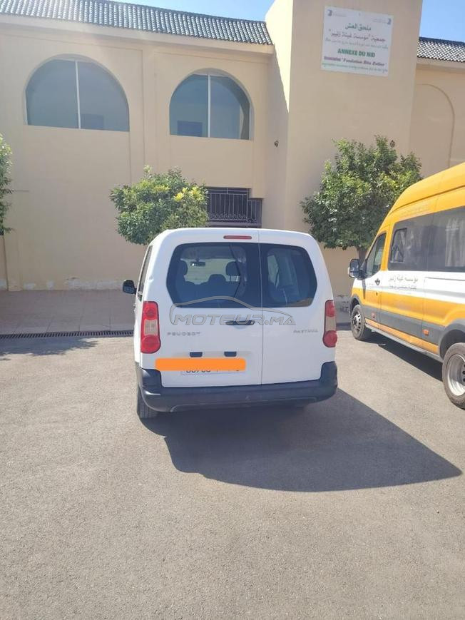 Peugeot Partner Diesel Manuelle 2017 à Meknès