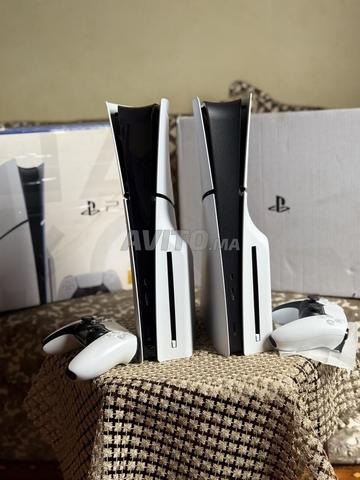 Ps5 Slim Standard dernière version état comme neuf - 2