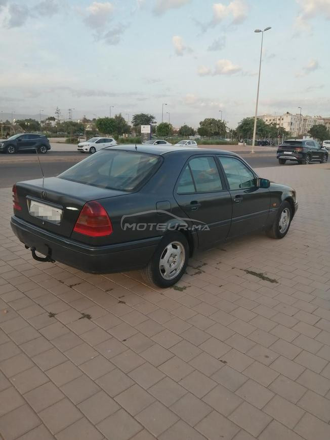 Mercedes-Benz class c220 