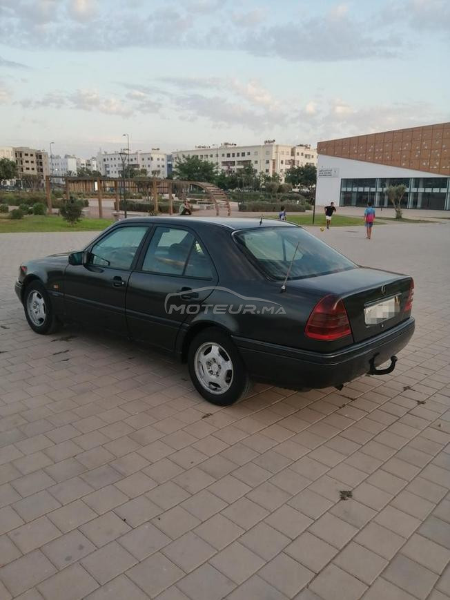 Mercedes-Benz class c220 