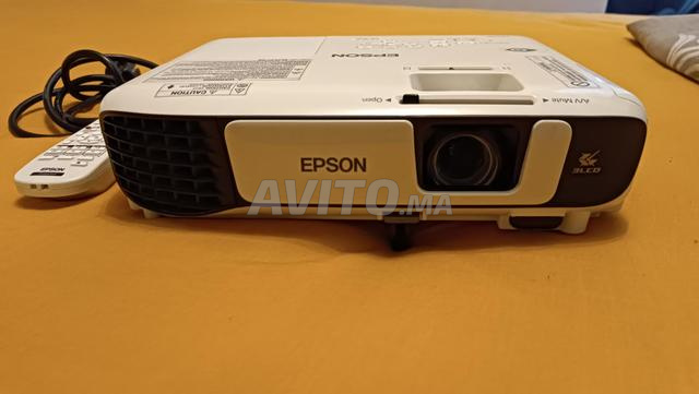 Vidéoprojecteur Epson EB-W41 - 2