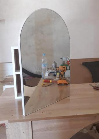 Miroir avec rangement livraison à domicile - 2