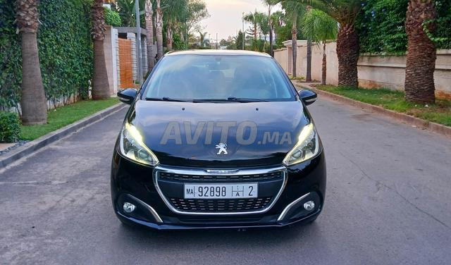 Peugeot 208 allure 2020 - 2
