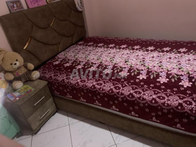 lit 2place neuf bonne état propre avec matelas  - 2