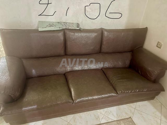 Fauteuil en cuir avec sa table - 2