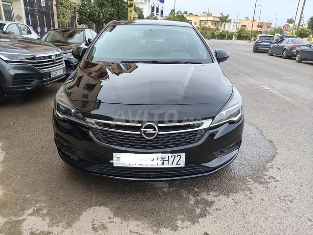 Opel Astra 2018 - 2