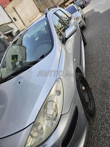 بيجو 307 SW