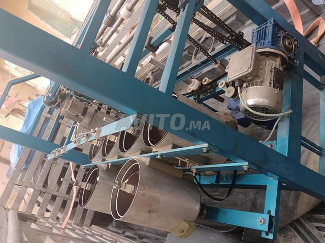 Machine à coudre Brahma. Torsades et nœuds.