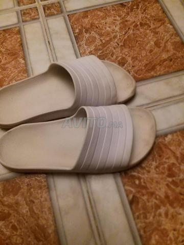 Sandale Adidas taille 40, va pour 41, original, propre 9/10 - 2