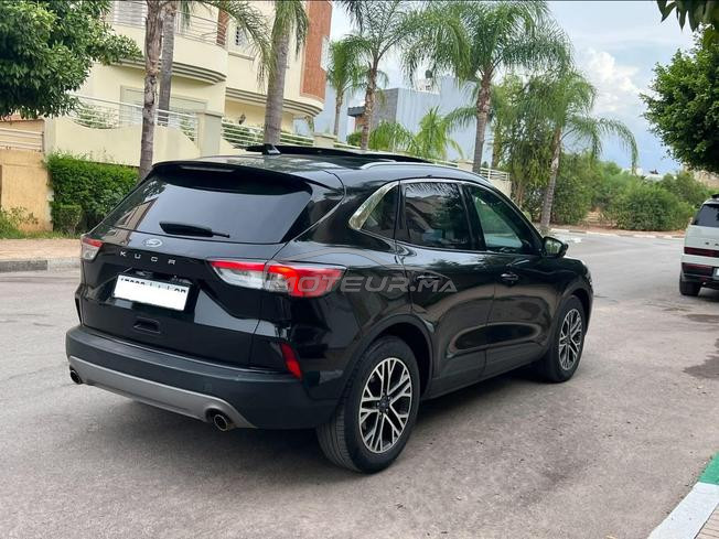 Ford kuga titanium Modèle 2021 tout option 