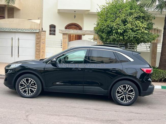 Ford kuga titanium Modèle 2021 tout option 