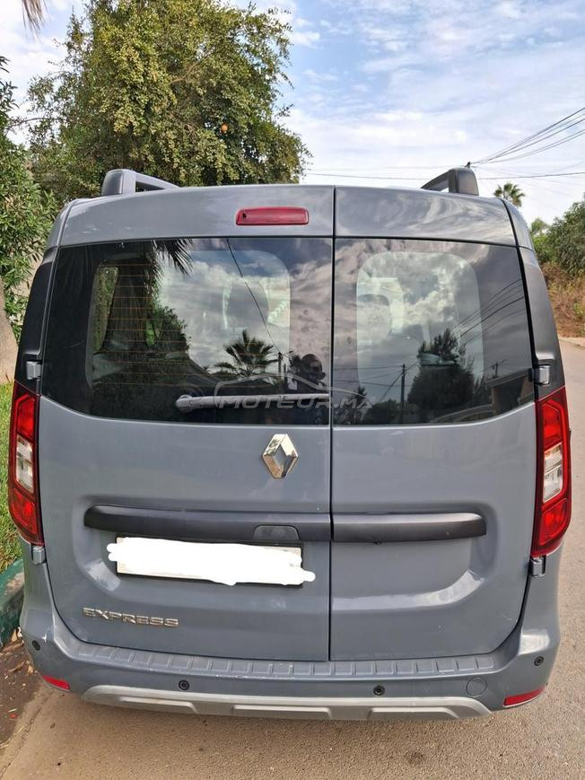RENAULT EXPRESS 2023
